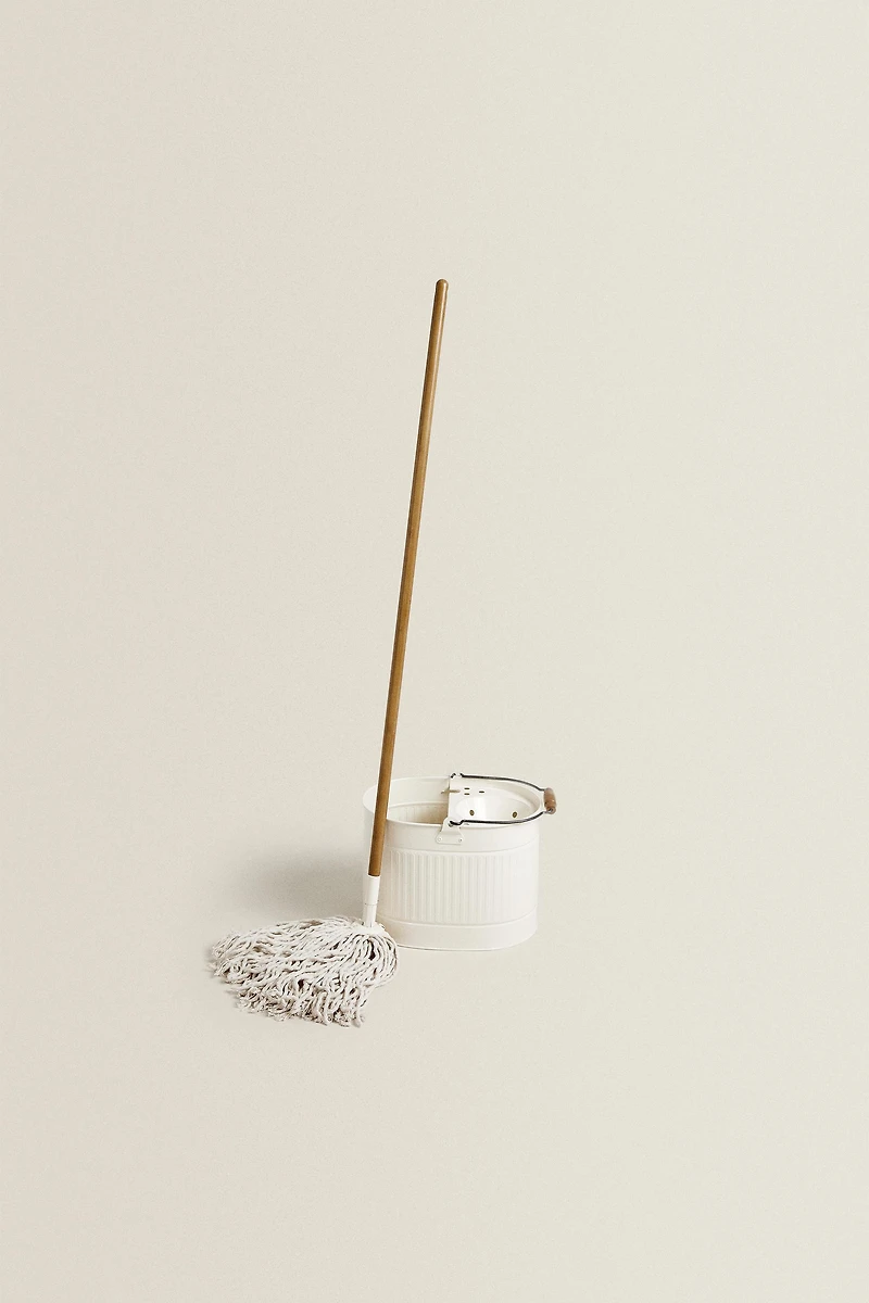 MOP AND BUCKET SET