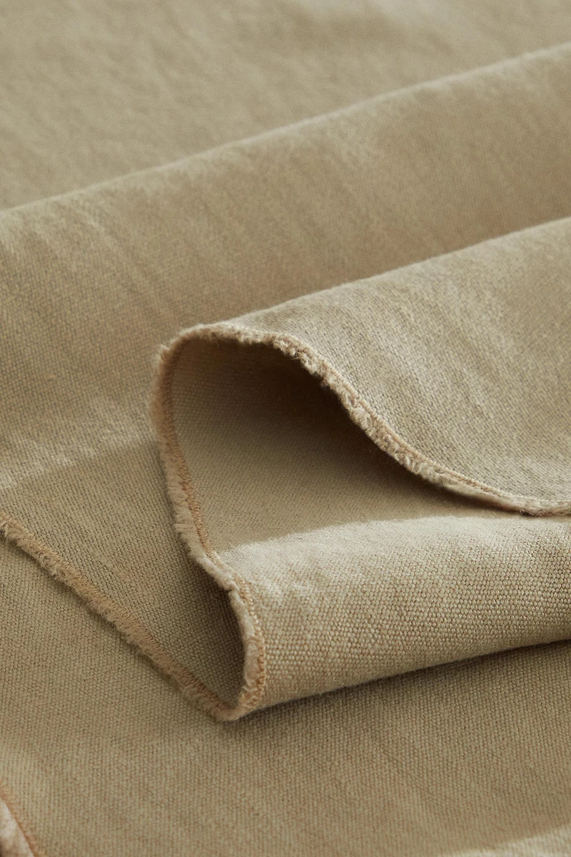 LINEN TABLE RUNNER