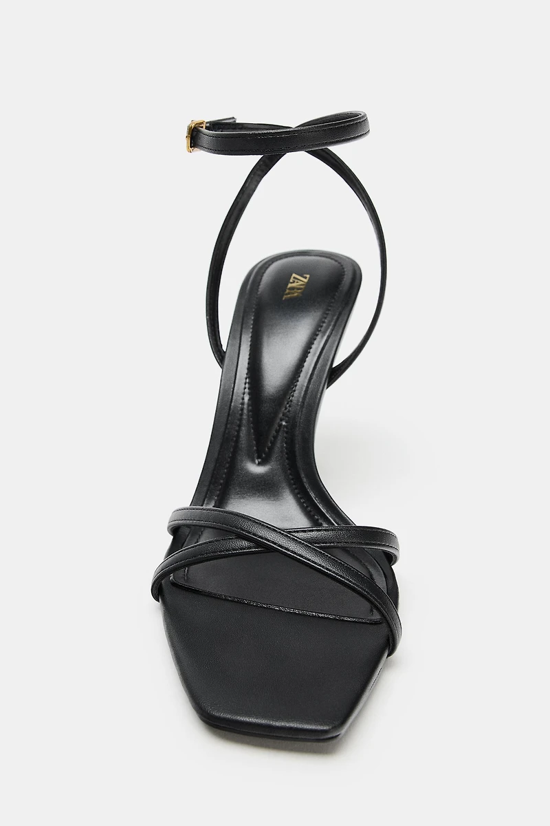 CROSSOVER STRAP HEELED SANDALS