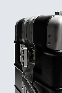 TRAVEL SUITCASE