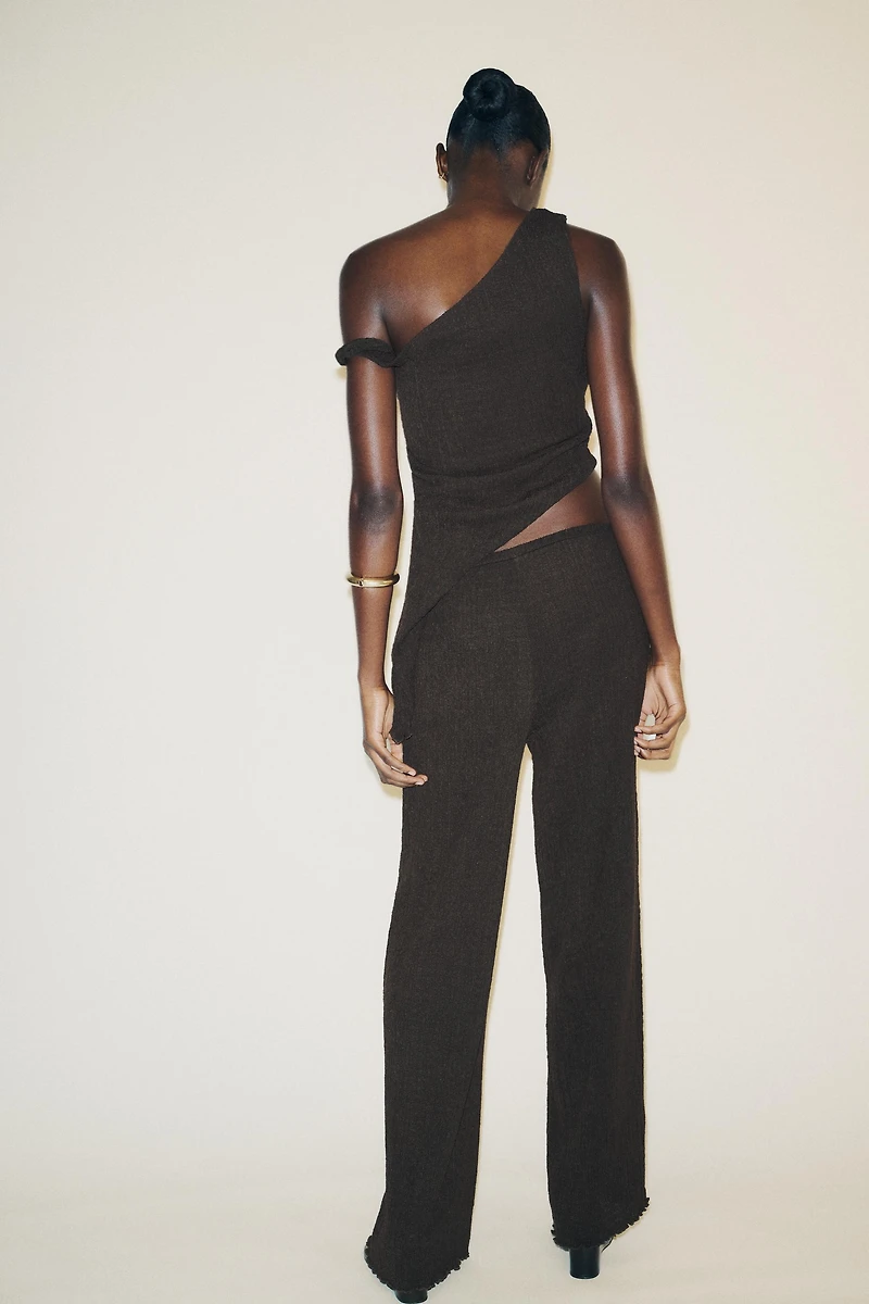 TEXTURED WIDE LEG PANTS