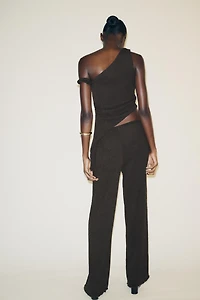 TEXTURED WIDE LEG PANTS