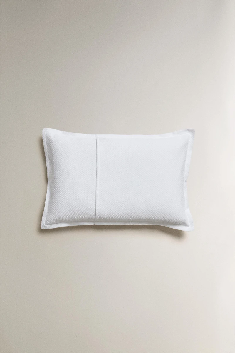 EMBOSSED THROW PILLOW COVER