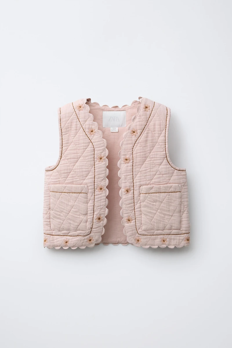 EMBROIDERED FLORAL TEXTURED VEST