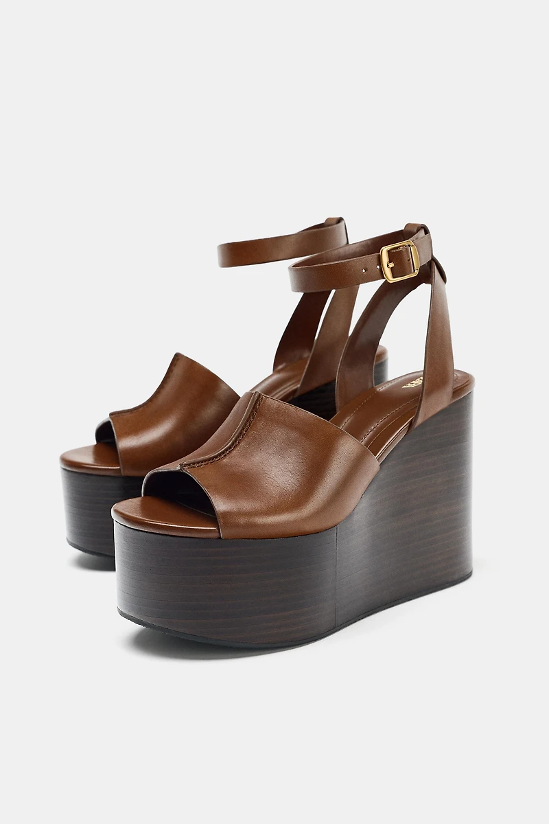 LEATHER WEDGE SANDALS WITH STRAP