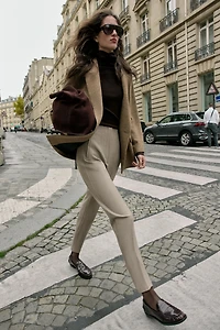 PANTS WITH A HIGH WAIST