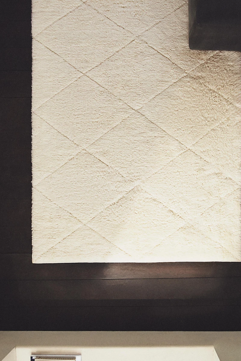 GEOMETRIC DESIGN WOOL AREA RUG