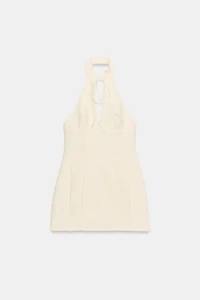 ROBE COURTE HALTER À VOLUME
