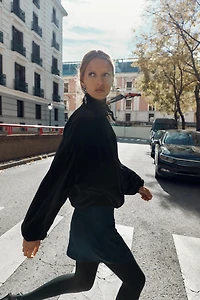 VELVET BOMBER JACKET