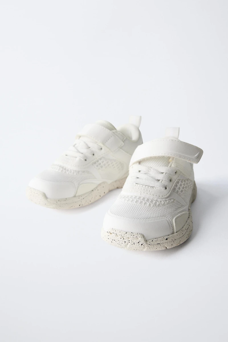 BAREFOOT SNEAKERS