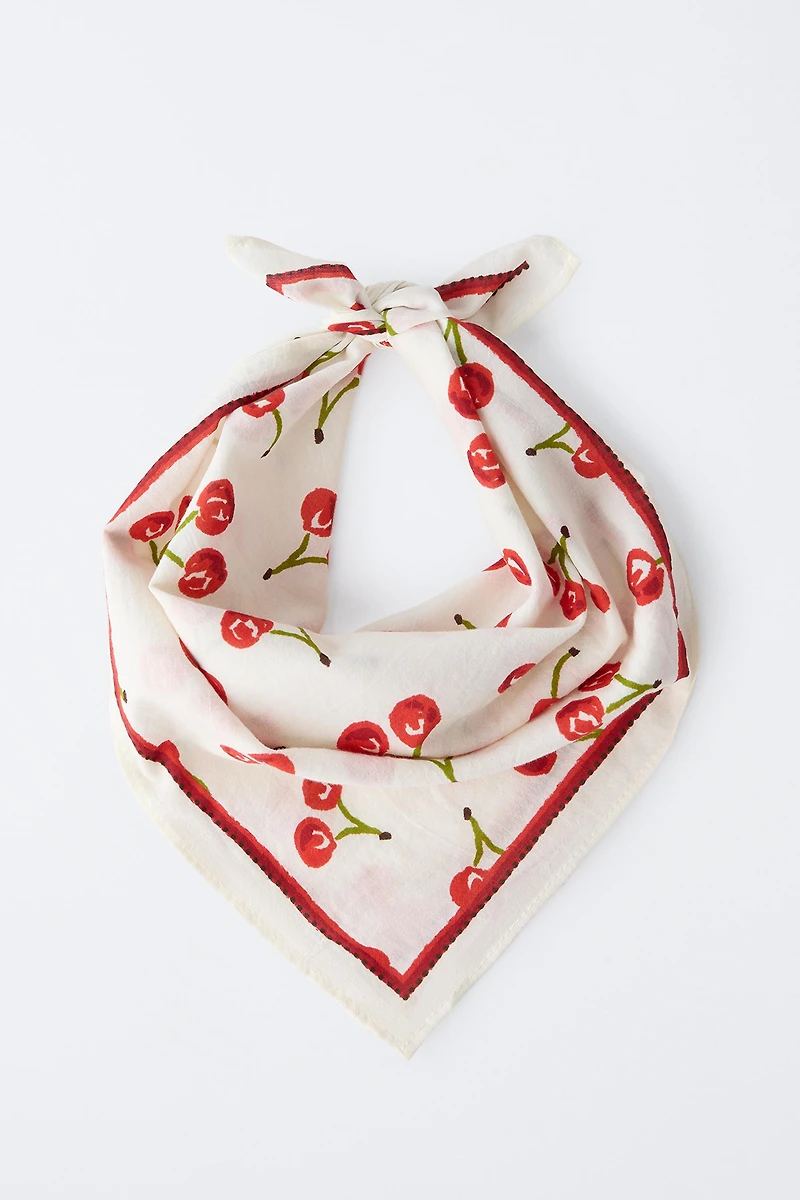 BANDANA CARRÉE CERISES