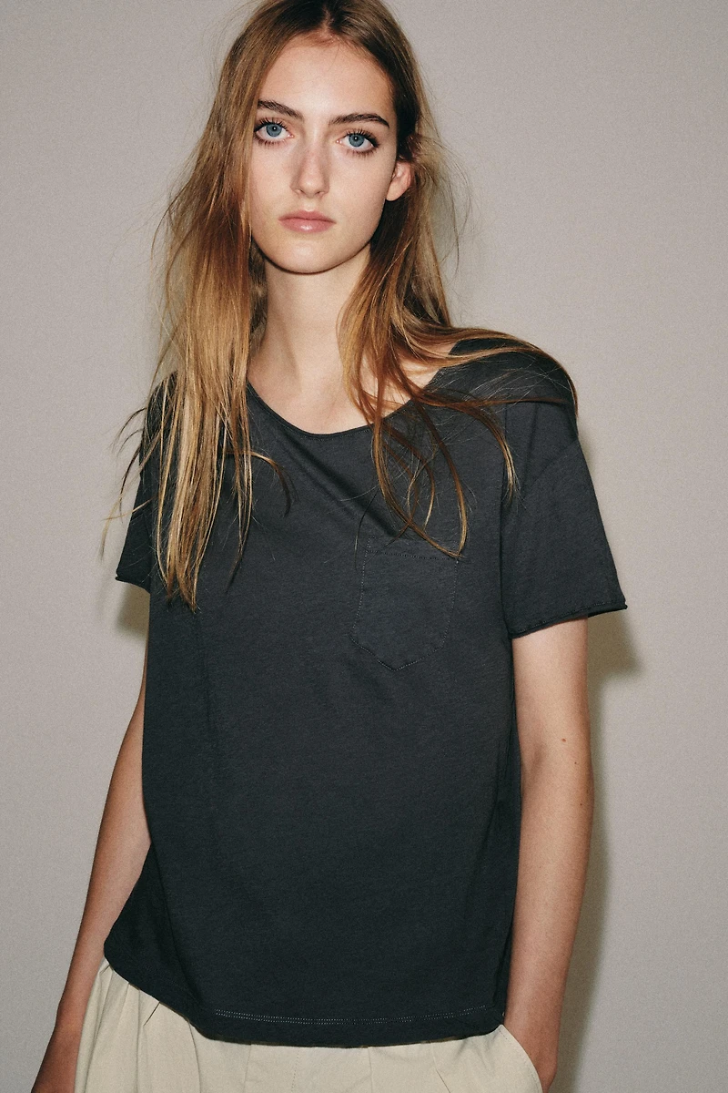 COTTON POCKET T-SHIRT