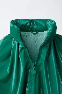 SHINY WATER-RESISTANT RAINCOAT