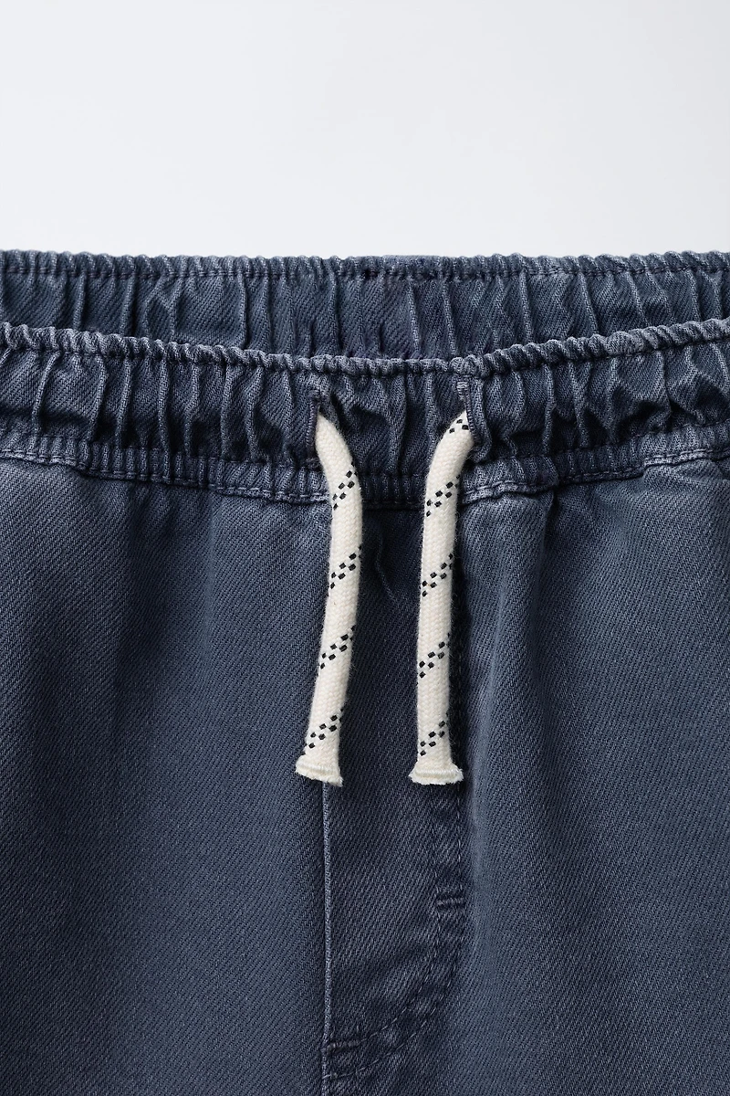 FLOWY TWILL SHORTS