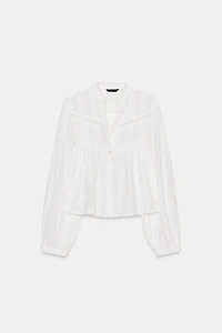 CHEMISE COURTE AVEC DENTELLE