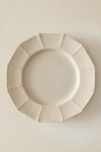 ASSIETTE PLATE GRÈS RELIEF LIGNES CADRE