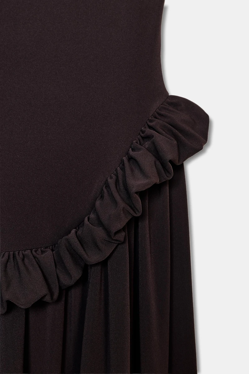 ROBE PEPLUM À VOLUME