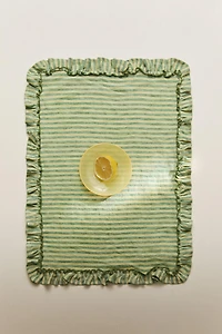 LINEN PLACEMAT WITH RUFFLES