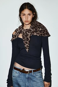 ANIMAL PRINT WOOL BANDANA