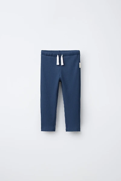 LEGGING LISSE À ÉTIQUETTE