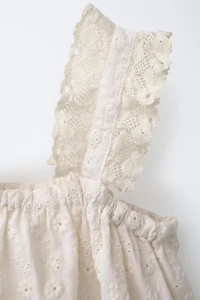 EMBROIDERED TOP