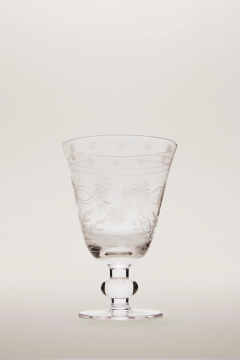 ENGRAVED WINE GLASS