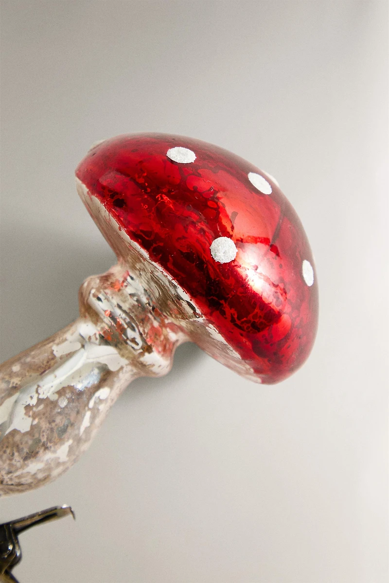 RED MUSHROOM ORNAMENT WITH A CLIP