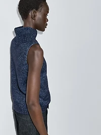 Turtleneck knit vest