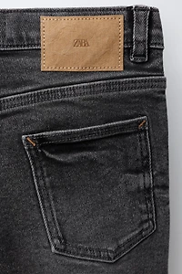 STRAIGHT FIT JEANS