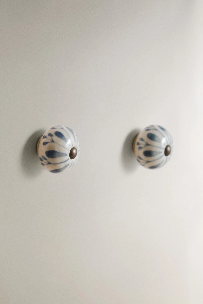 LOT DE BOUTONS MEUBLE EN CÉRAMIQUE FLEUR (LOT 2)