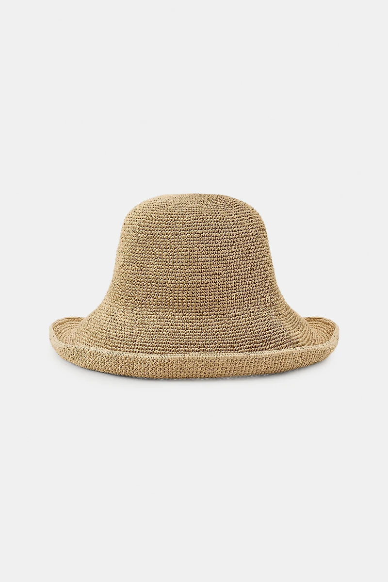 MOLDABLE BRIM WOVEN HAT