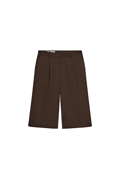 LONG PLEATED SHORTS