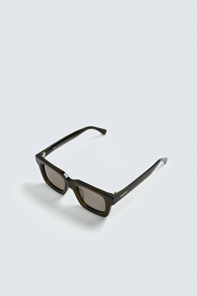 SQUARE SUNGLASSES