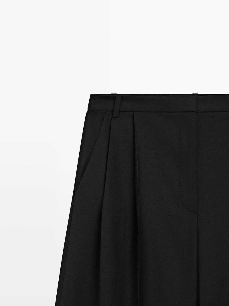 Long flannel Bermuda shorts with darts