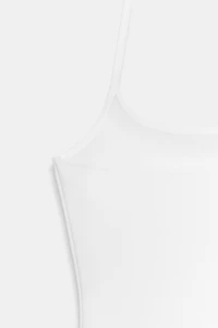 TOP HALTER EN MAILLE STRETCH