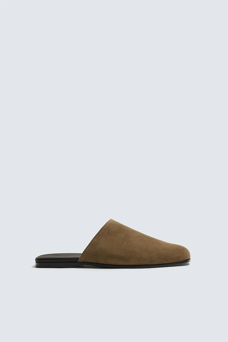 LEATHER CLOGS