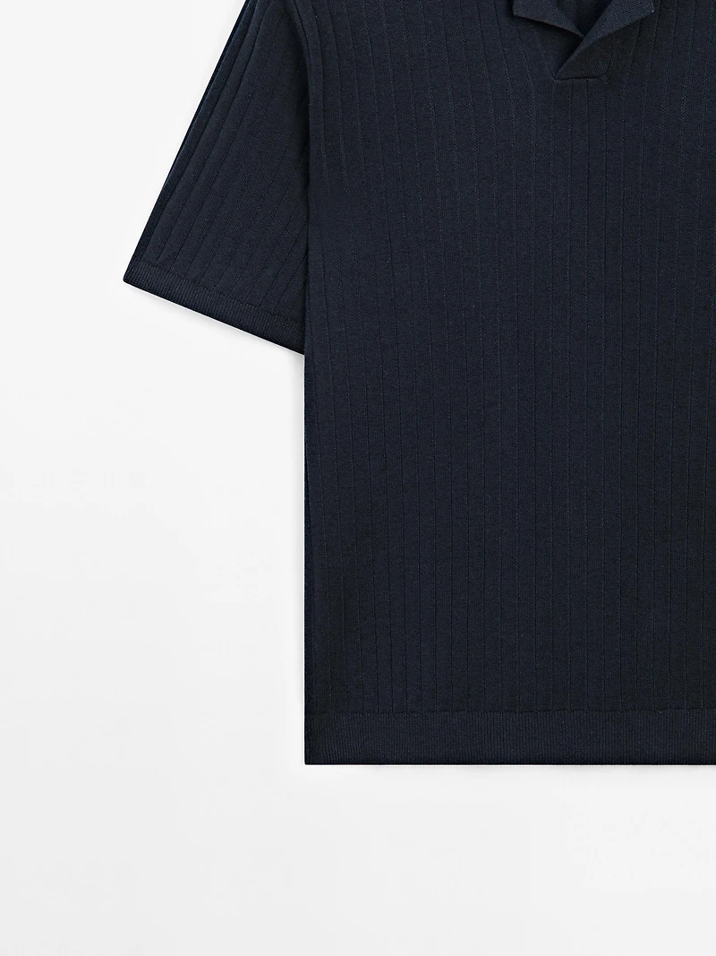 Ribbed knit short sleeve polo shirt