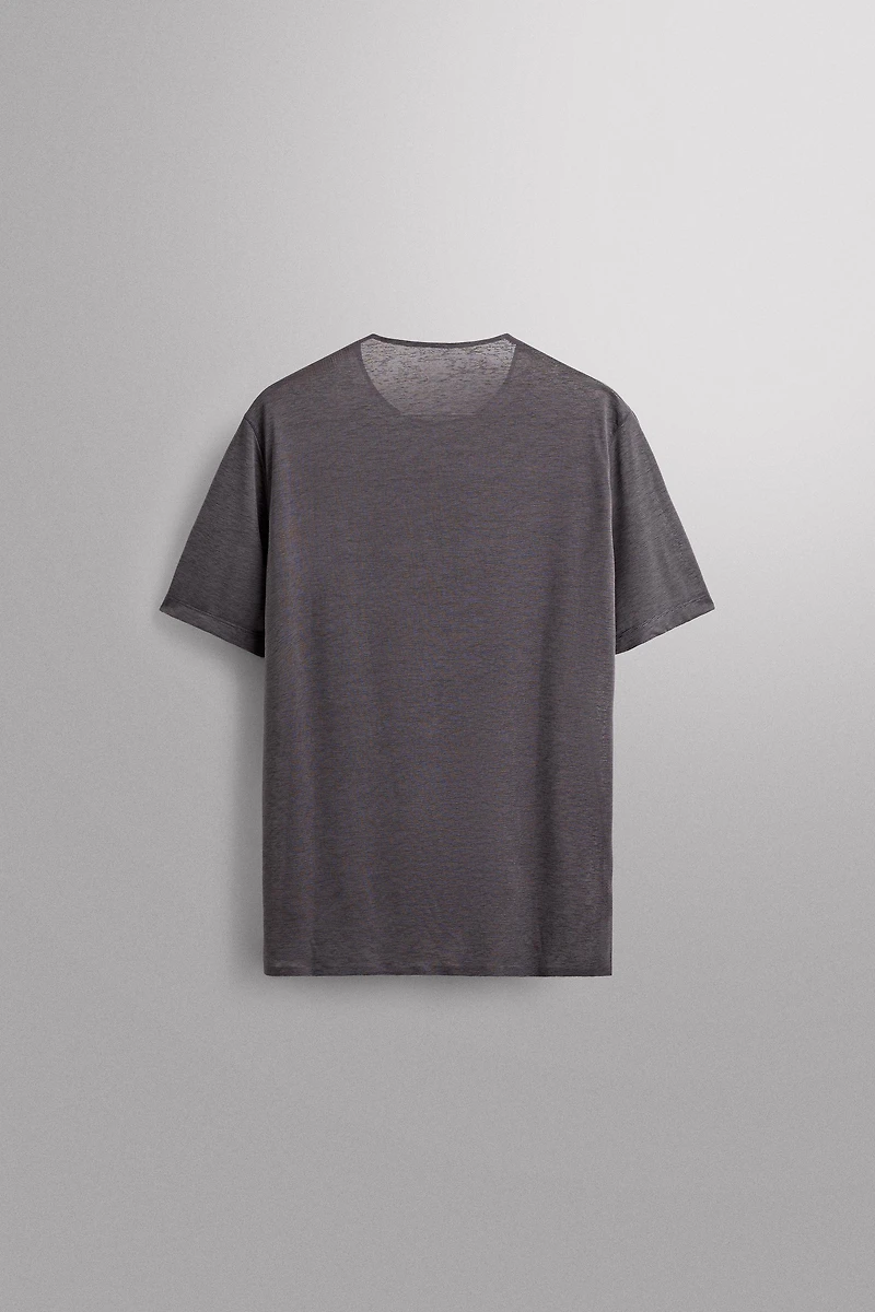 LIGHTWEIGHT RUNNING SHIRT