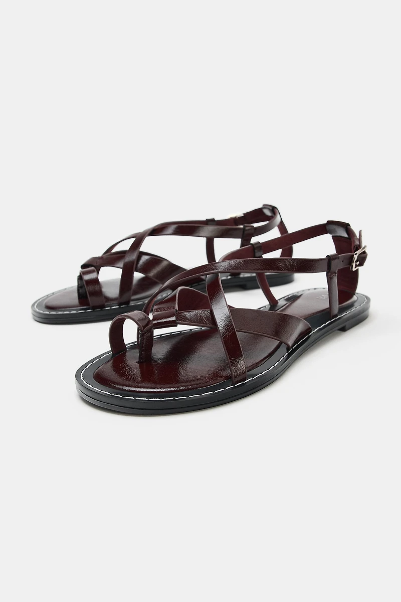 FLAT CROSSED STRAP SANDALS