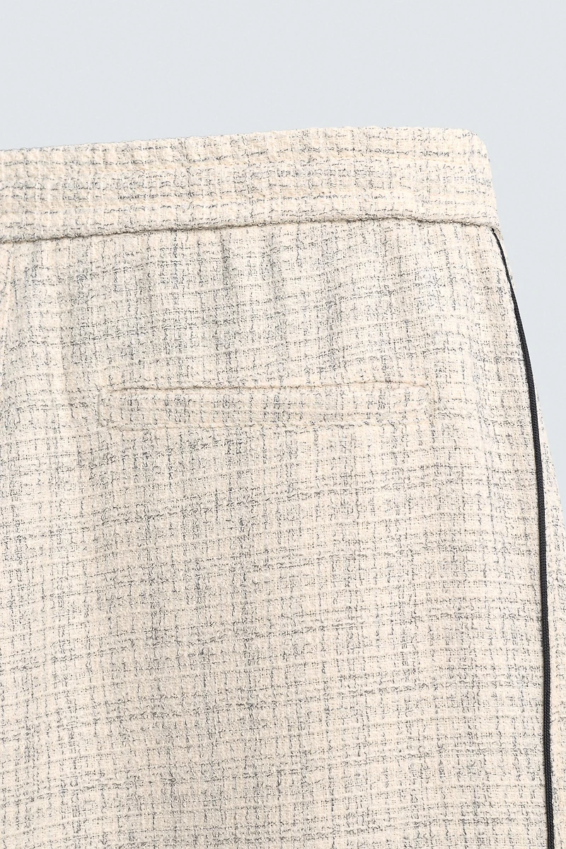 PANTALON DE JOGGING STRUCTURÉ À BANDE CONTRASTANTE