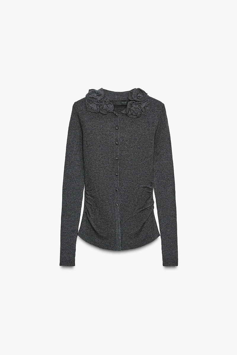 GILET EN MAILLE À FLEURS AVEC LAINE