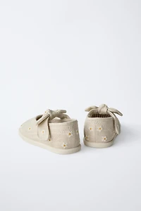 DAISY BAREFOOT SNEAKERS