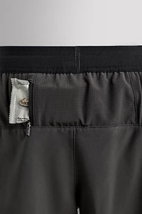 BASIC TRAINING SHORTS