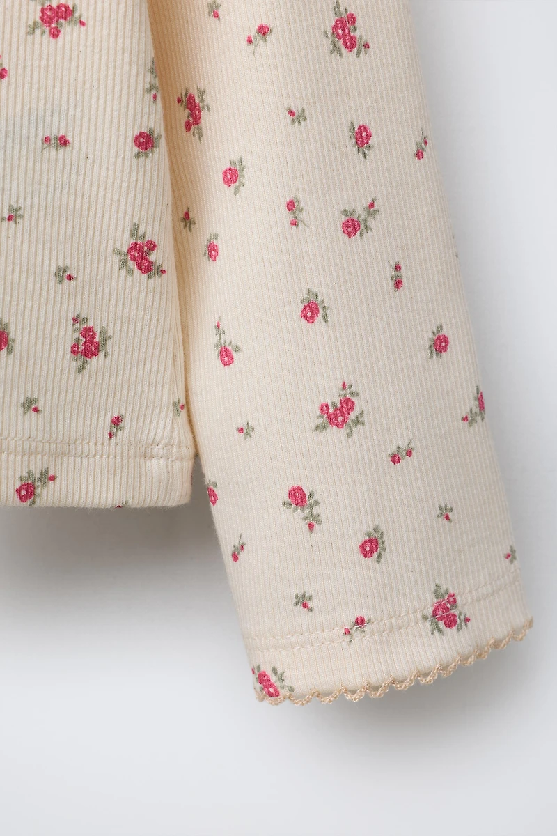 FLORAL TEXT EMBROIDERED RIBBED T-SHIRT