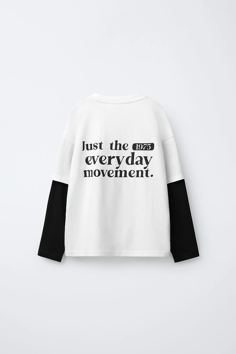 DOUBLE SLEEVE TEXT T-SHIRT