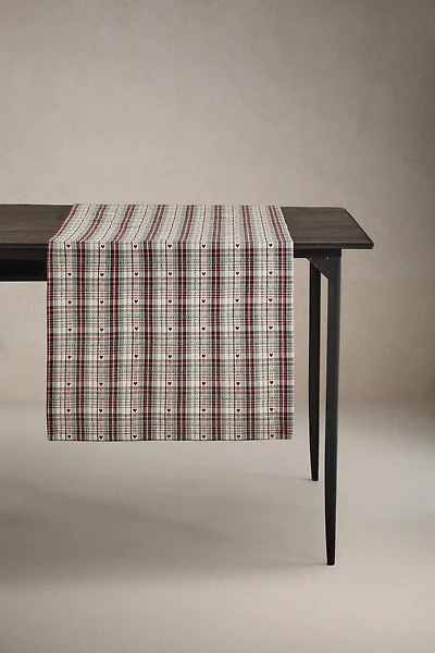 DYED THREAD CHRISTMAS HEART TABLE RUNNER