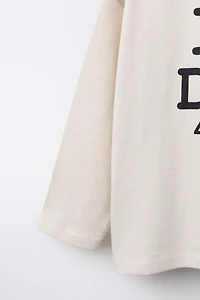 T-SHIRT À INSCRIPTION EN CONTRASTE