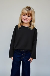 BASIC EMBROIDERED HEART T-SHIRT