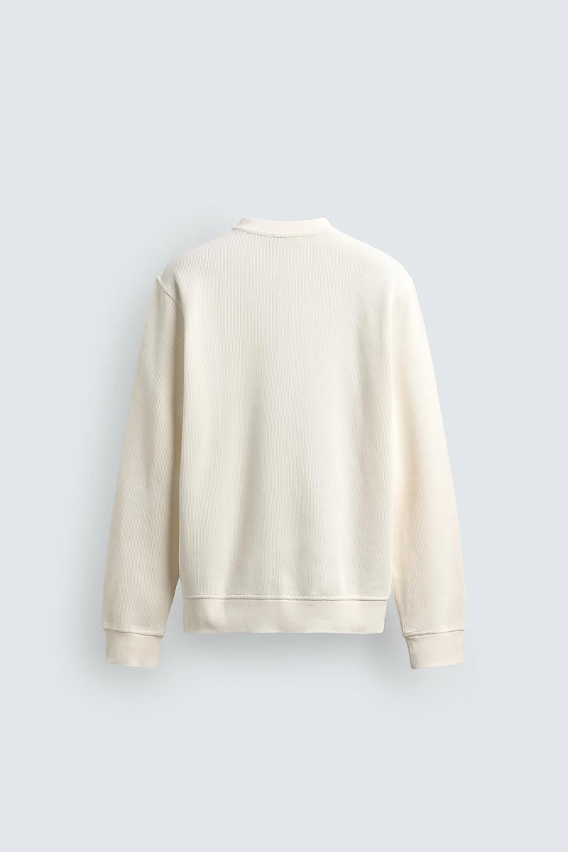 TEXTURED HENLEY SHIRT