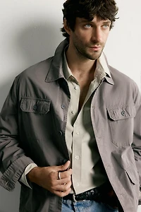 LIGHTWEIGHT POCKET OVERSHIRT